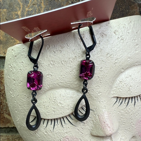 Elegant Black and fuchsia rhinestone Drop Earrings - Picture 1 of 7